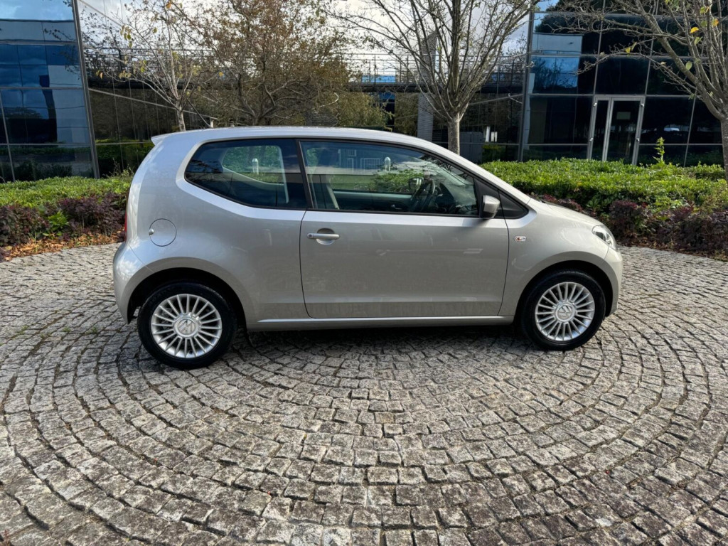 VOLKSWAGEN UP