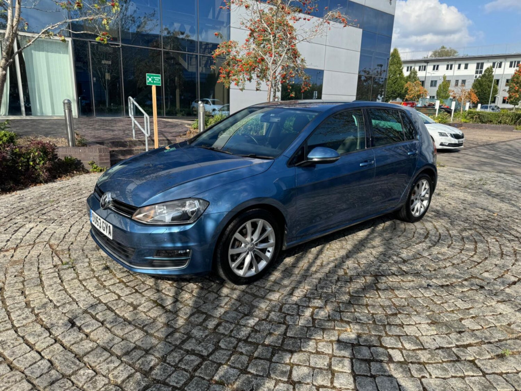 VOLKSWAGEN GOLF