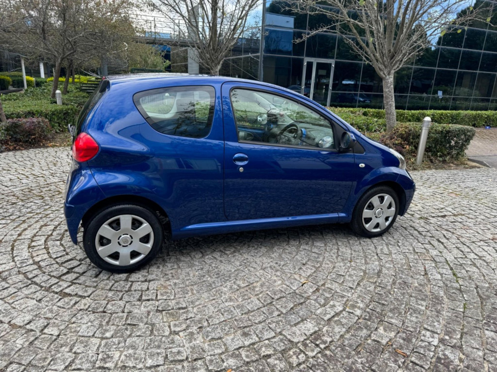 TOYOTA AYGO