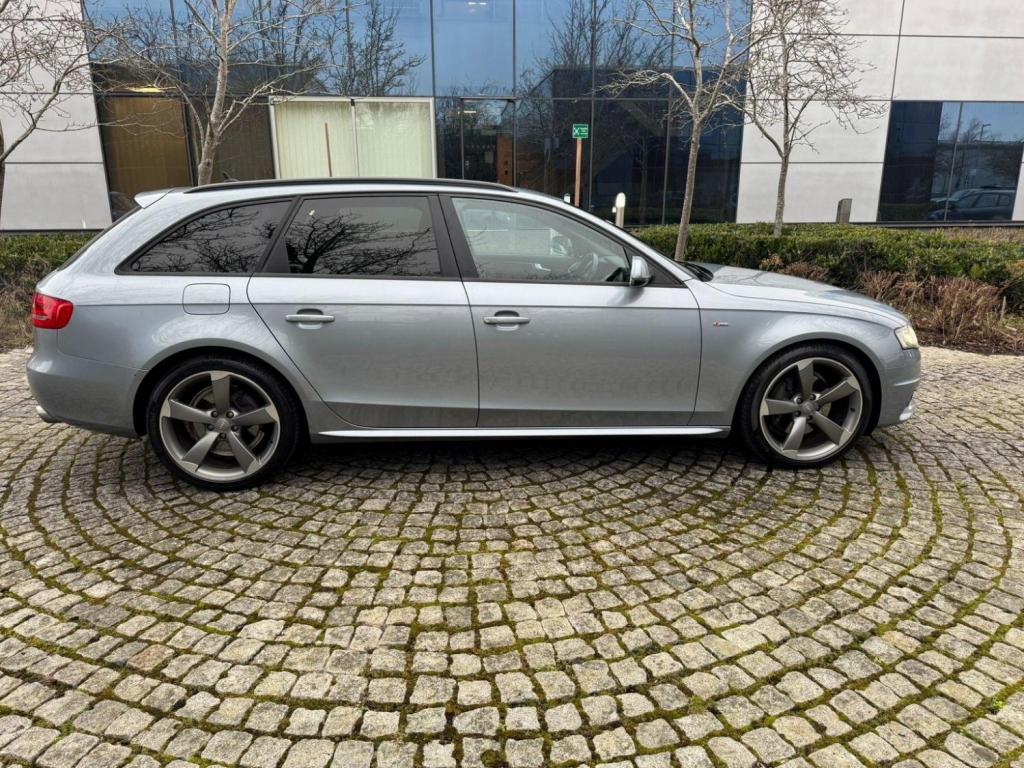 AUDI A4 AVANT