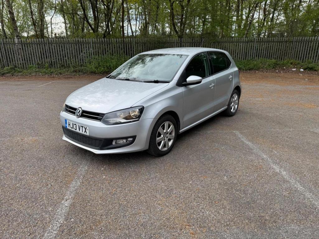 VOLKSWAGEN POLO