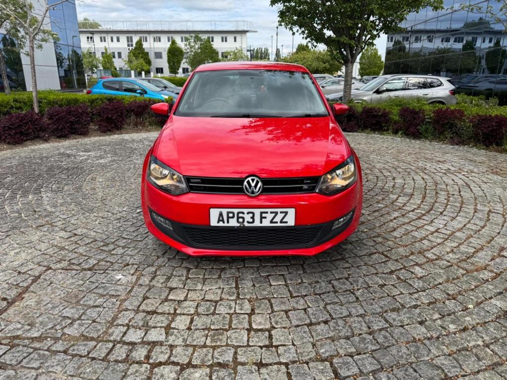VOLKSWAGEN POLO