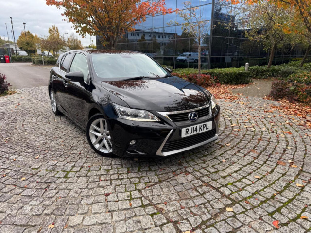 LEXUS