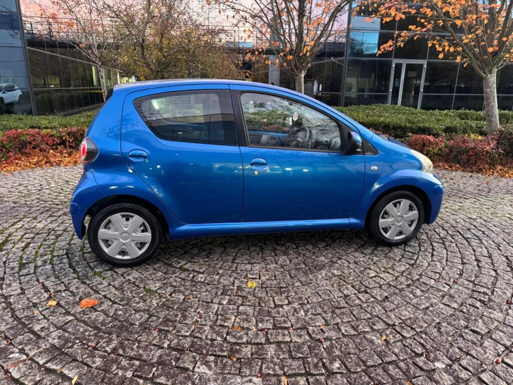 TOYOTA AYGO