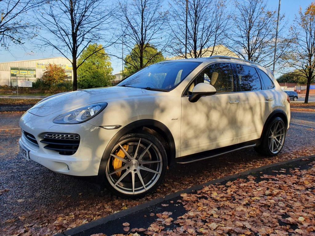 PORSCHE CAYENNE