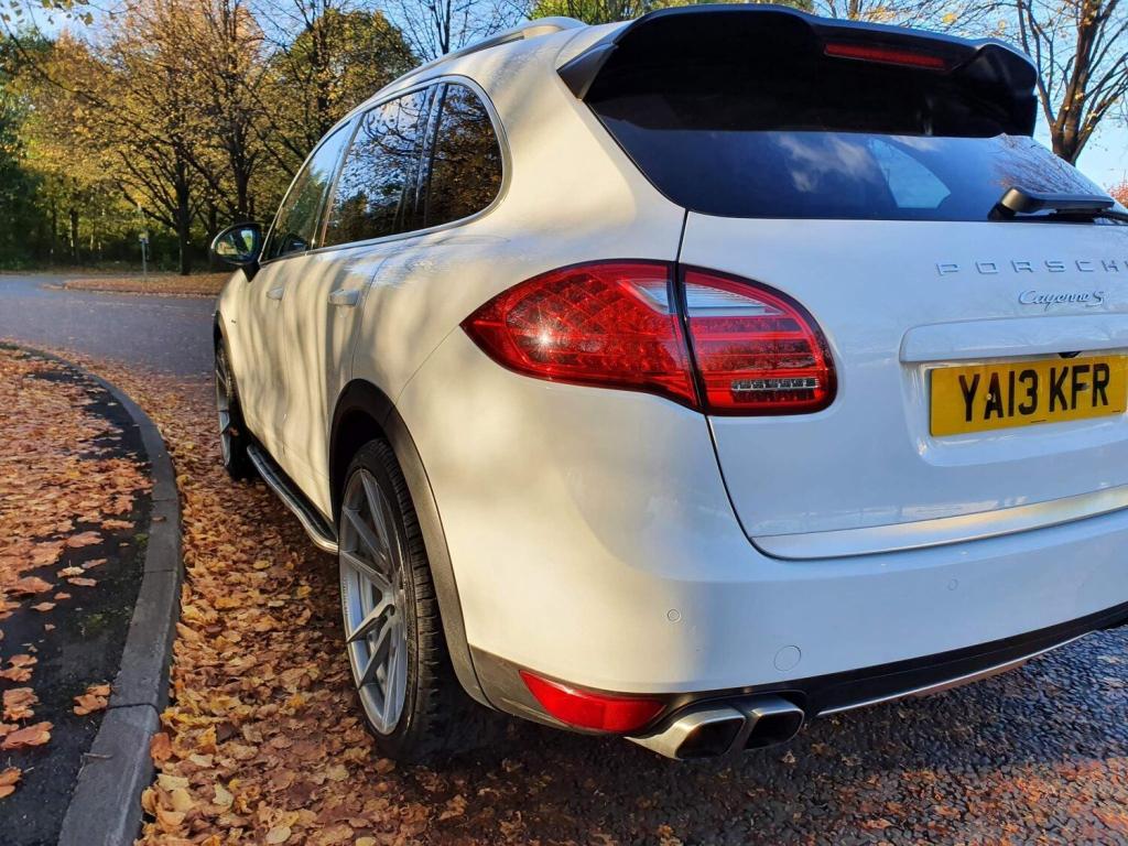 PORSCHE CAYENNE