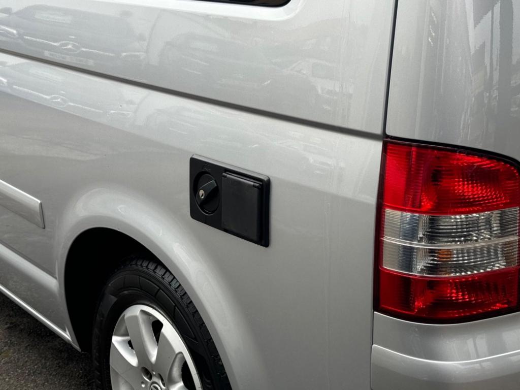 VOLKSWAGEN CALIFORNIA