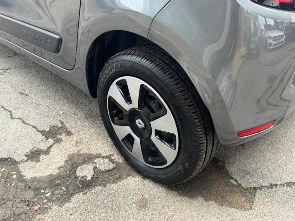 RENAULT TWINGO