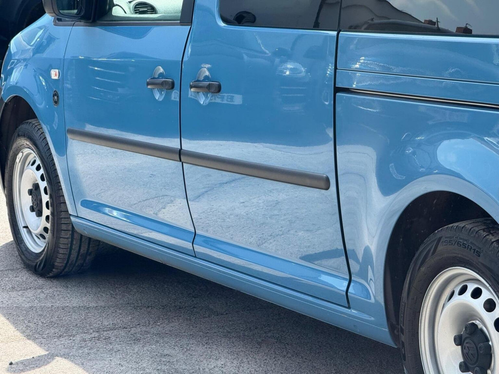 VOLKSWAGEN CADDY MAXI