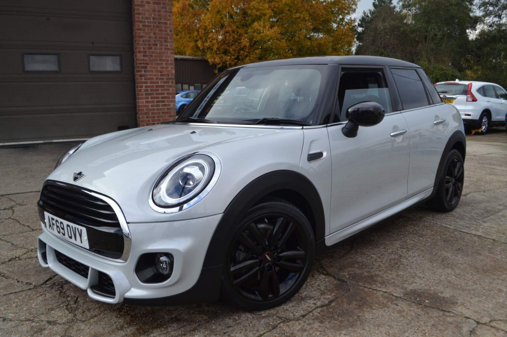 MINI HATCH 1.5 Cooper Sport Steptronic (s/s) 5dr (2019/69)