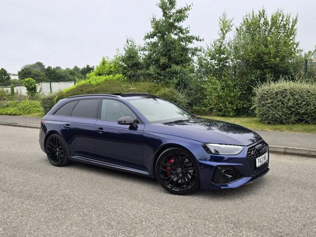AUDI RS4