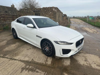 JAGUAR XE