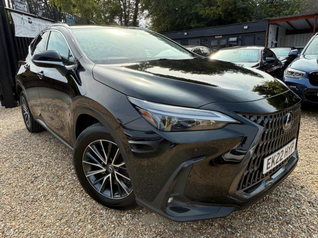 LEXUS NX 2.5 450h+ 18.1kWh E-CVT 4WD Euro 6 (s/s) 5dr (2022/22)