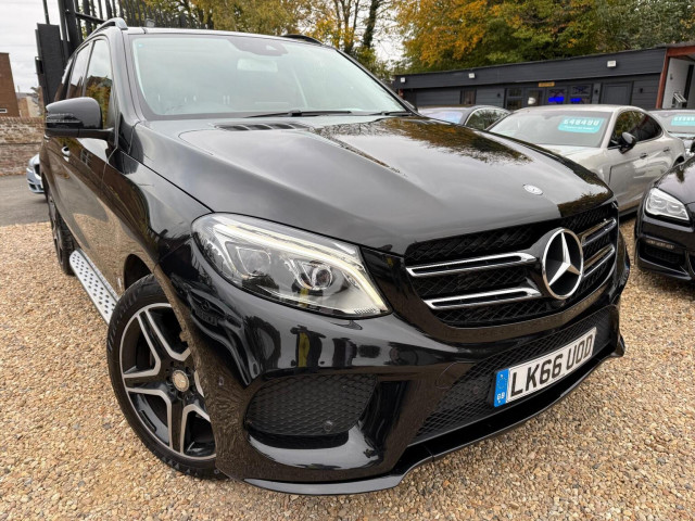 MERCEDES-BENZ