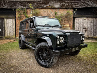 LAND ROVER DEFENDER 110