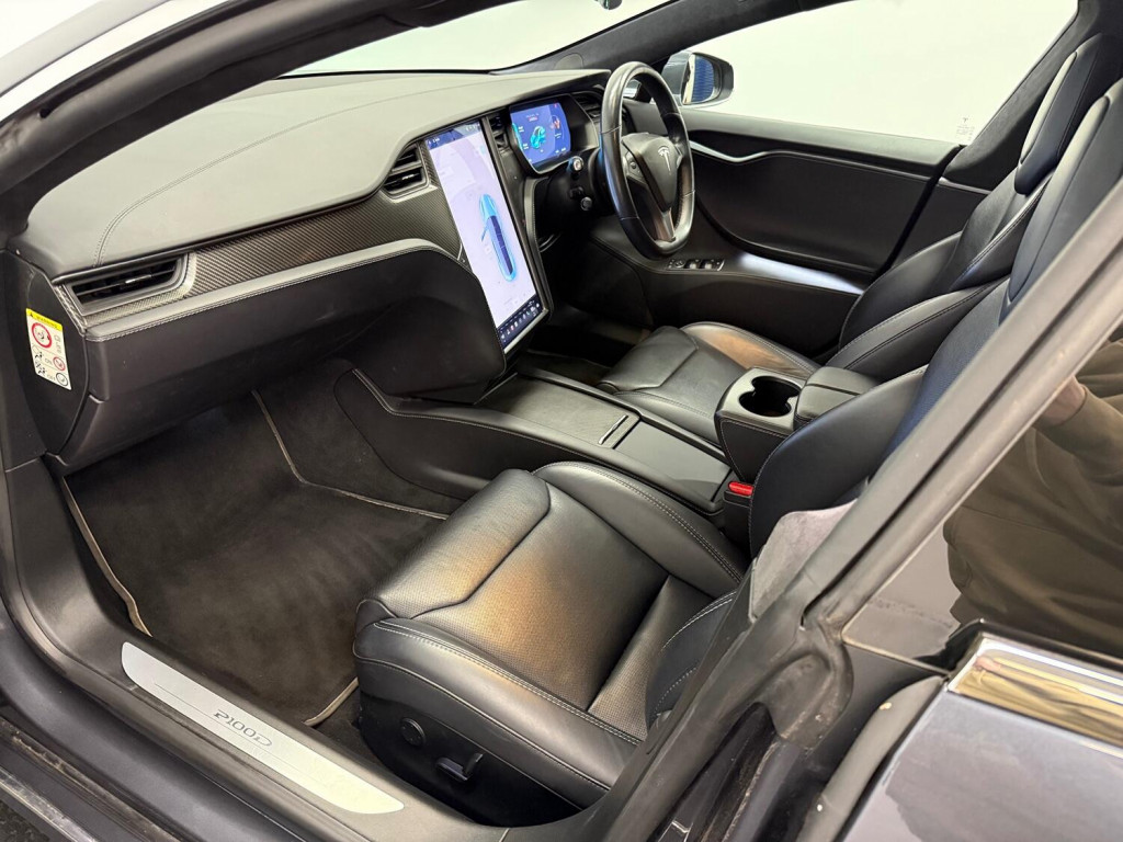 TESLA MODEL S