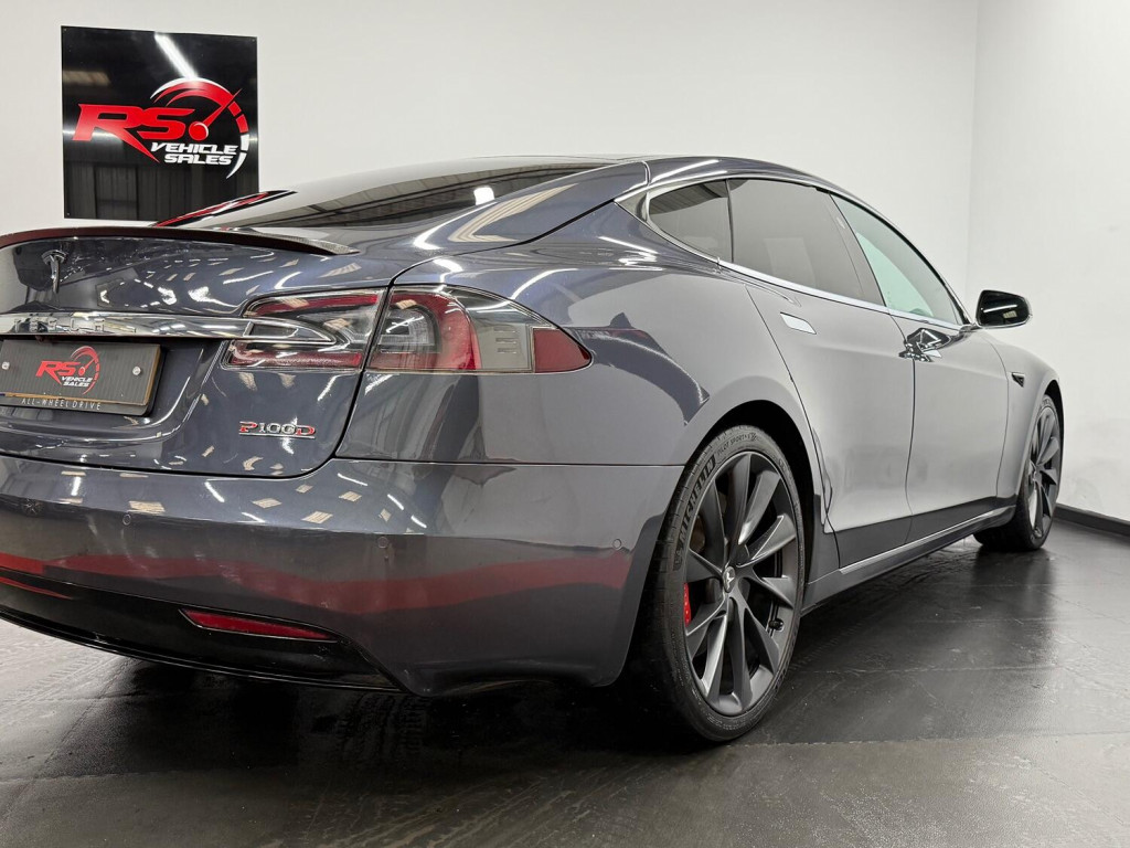 TESLA MODEL S