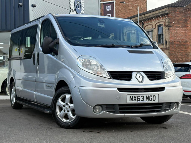 RENAULT TRAFIC