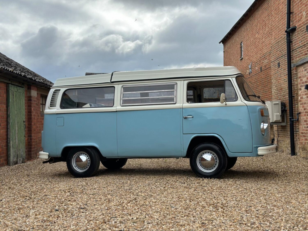 VOLKSWAGEN CAMPERVAN