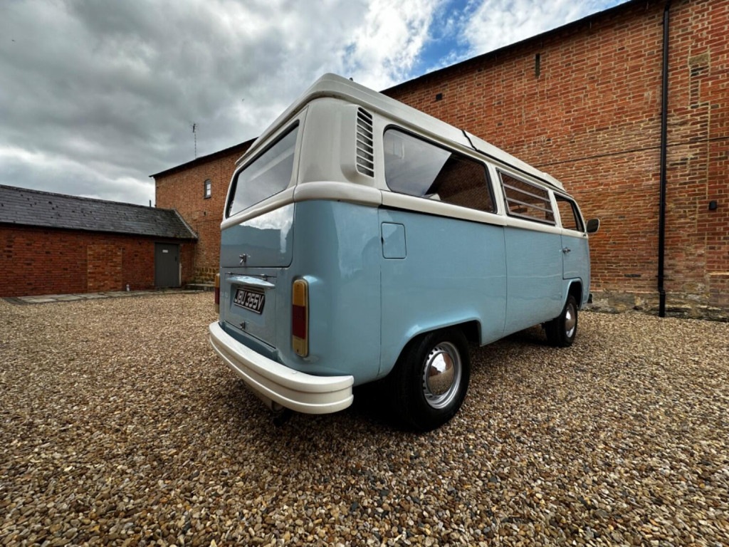 VOLKSWAGEN CAMPERVAN