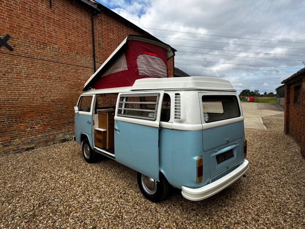 VOLKSWAGEN CAMPERVAN