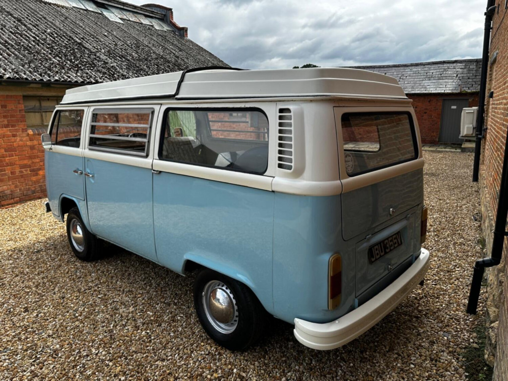 VOLKSWAGEN CAMPERVAN