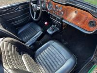 TRIUMPH TR6