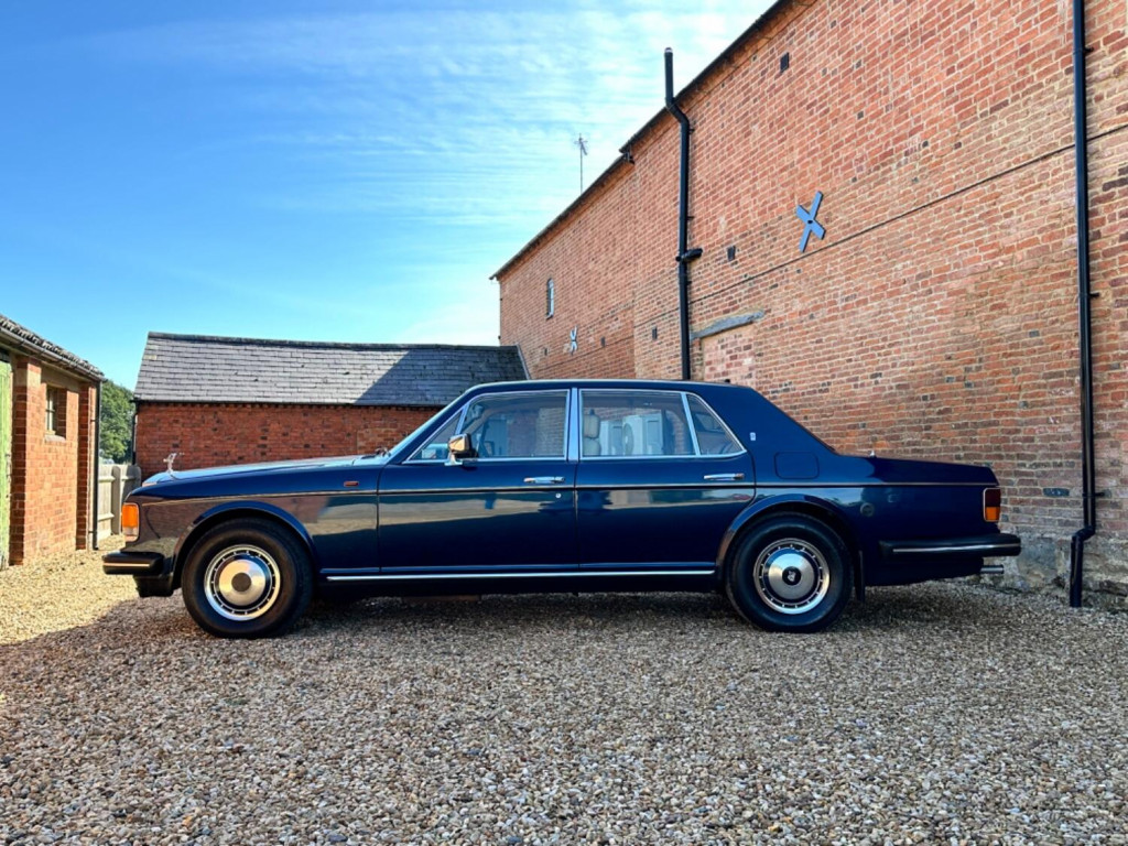 ROLLS-ROYCE SILVER SPIRIT