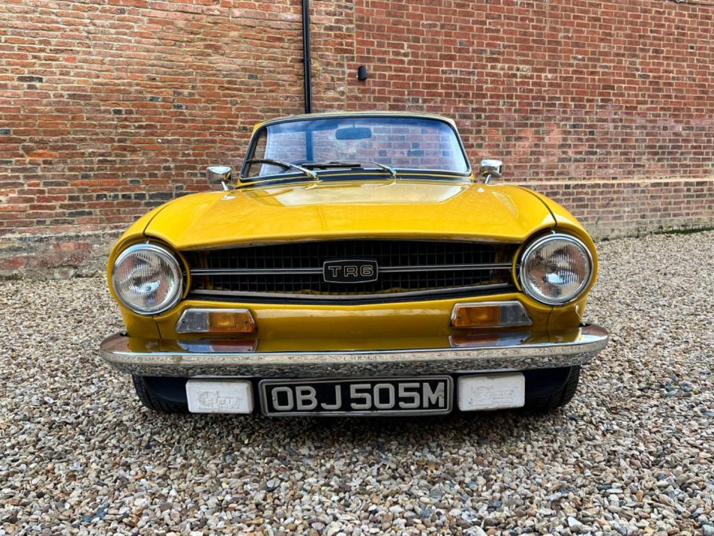 TRIUMPH TR6