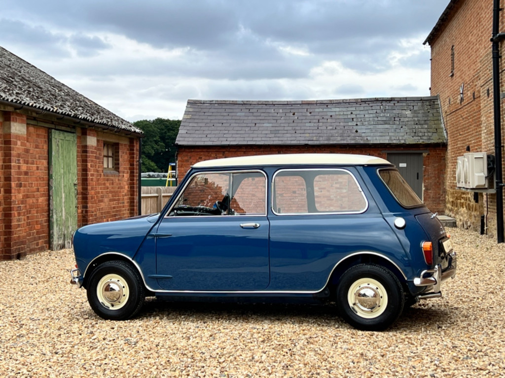 MORRIS MINI