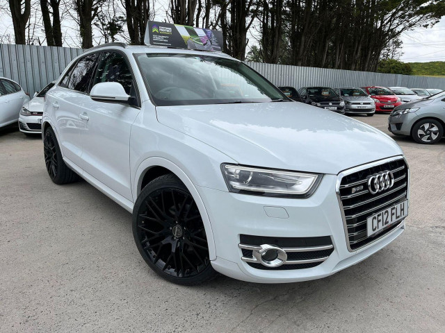 AUDI Q3
