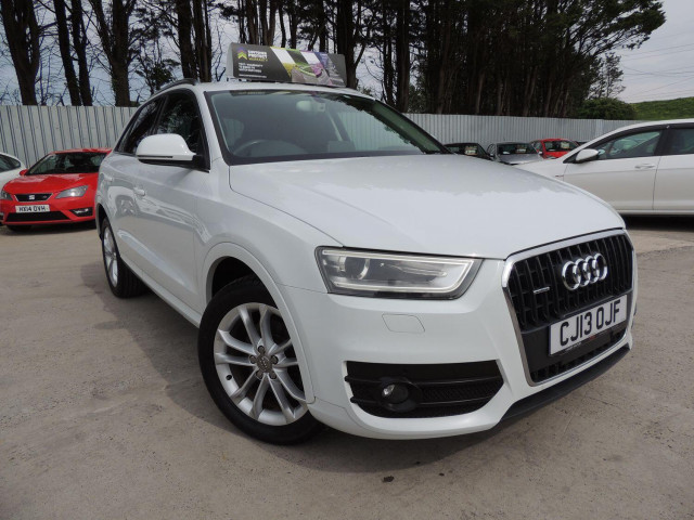 AUDI Q3