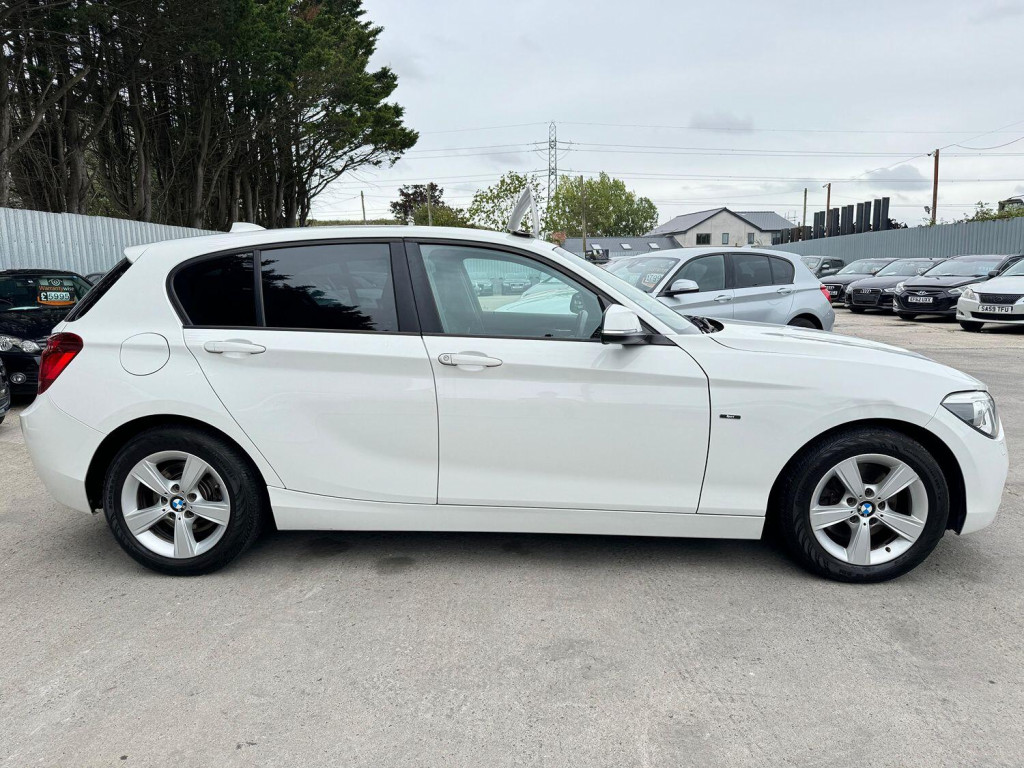 BMW 1 SERIES
