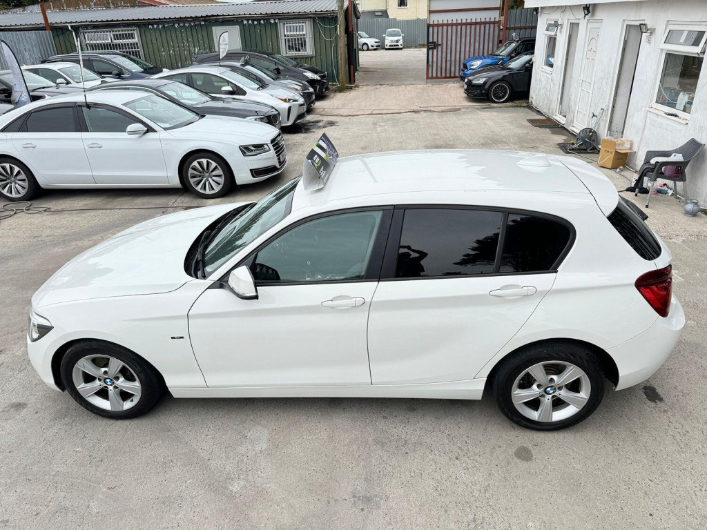 BMW 1 SERIES