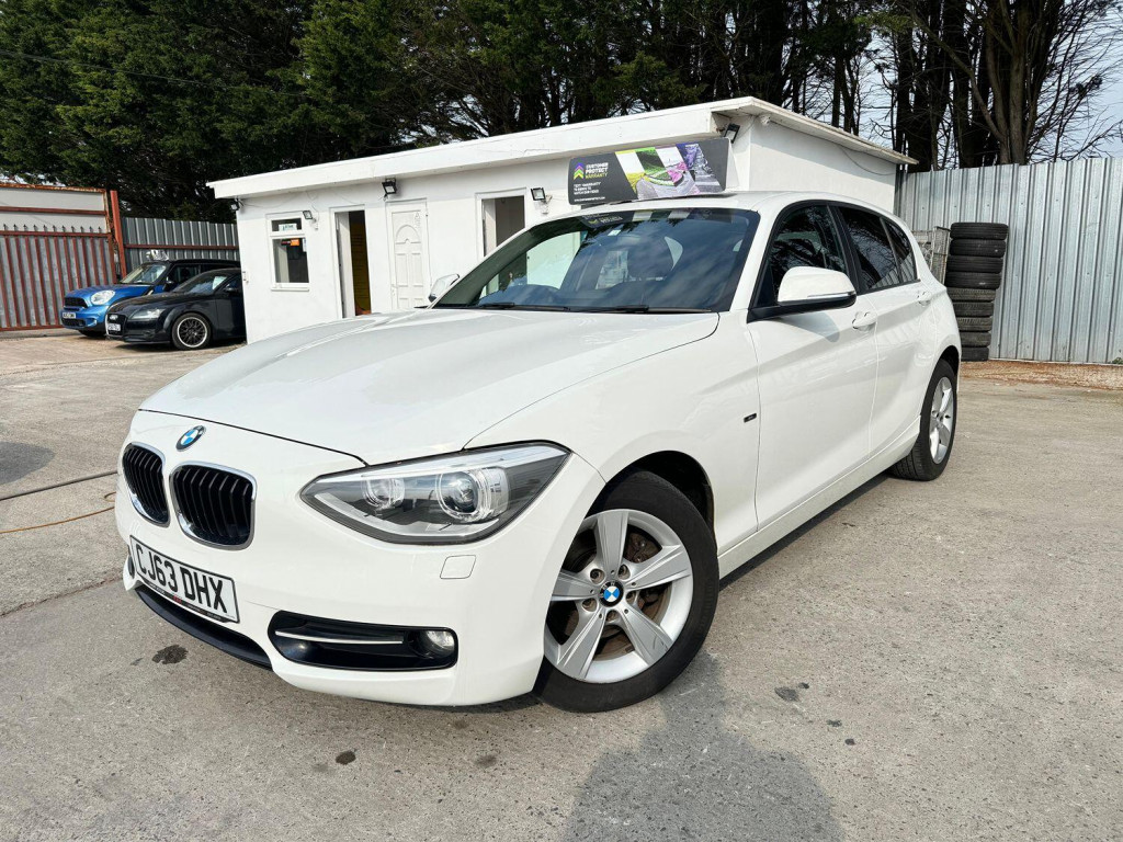 BMW 1 SERIES