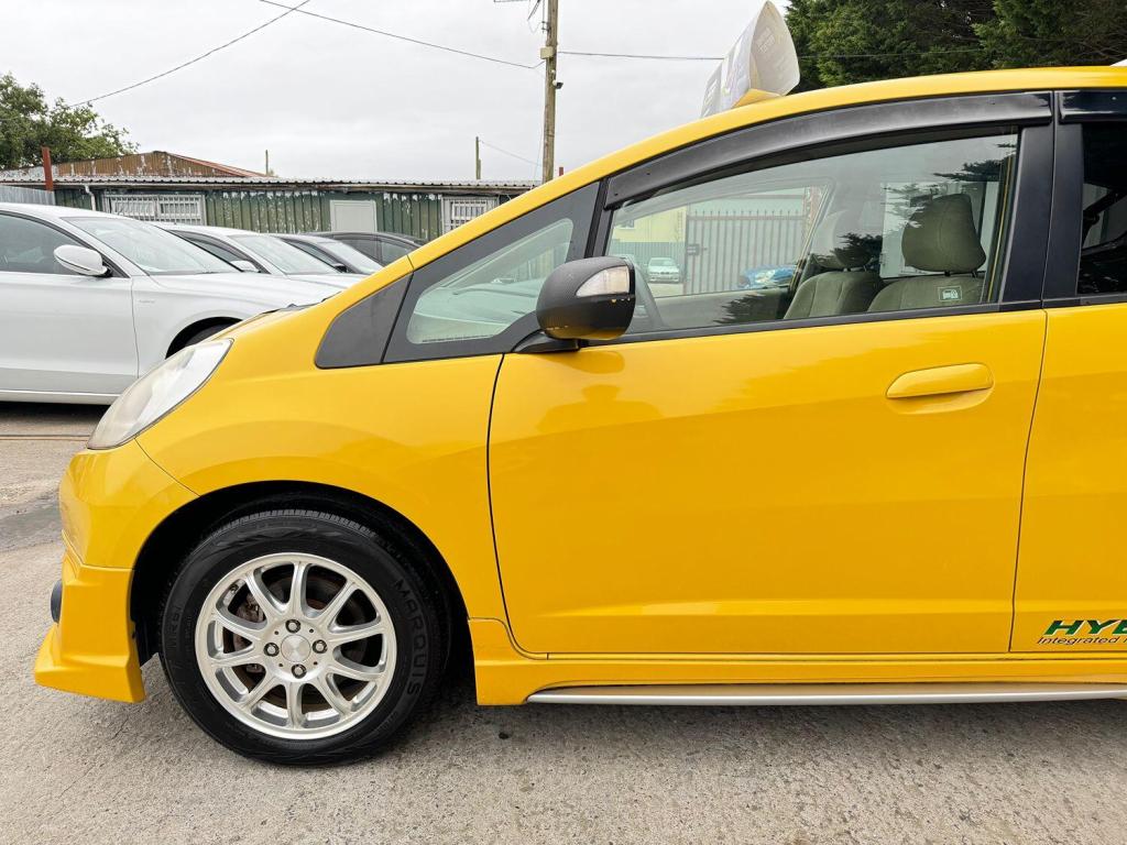 HONDA FIT