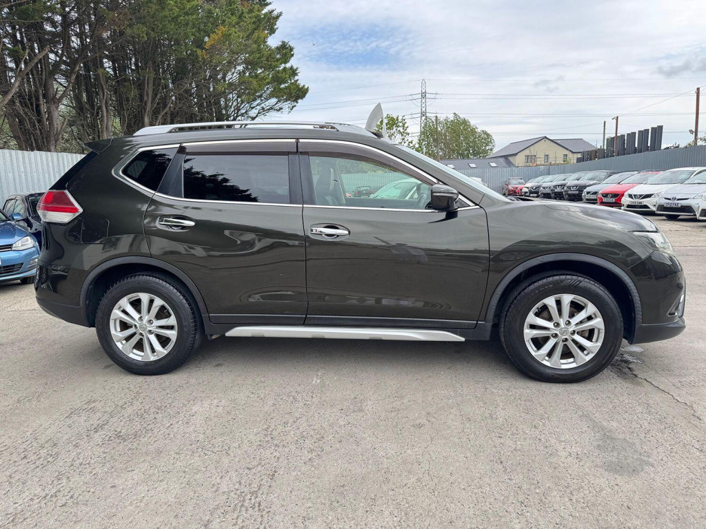 NISSAN X-TRAIL