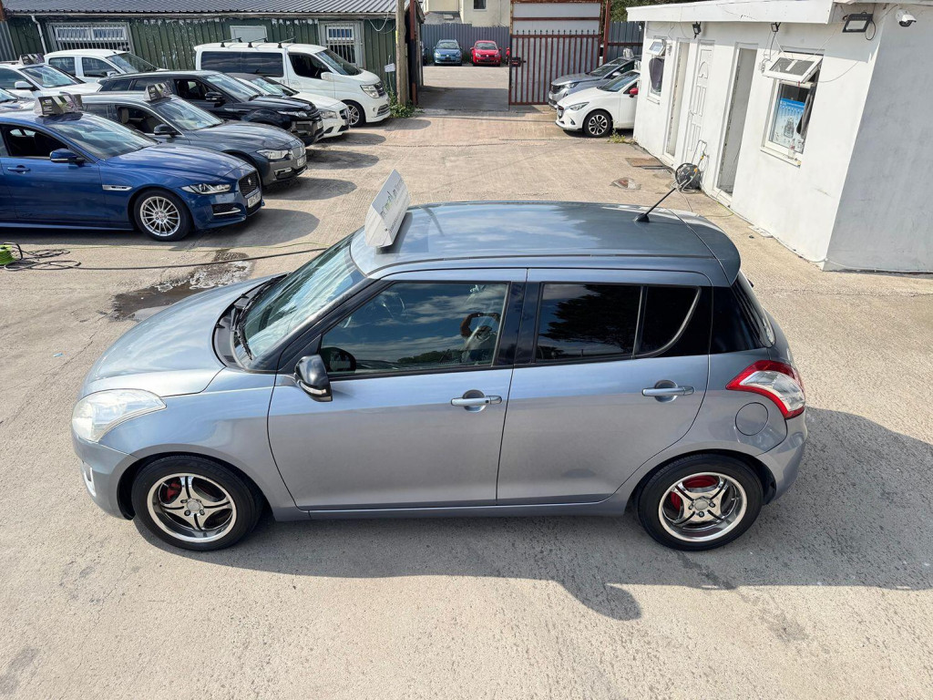 SUZUKI SWIFT