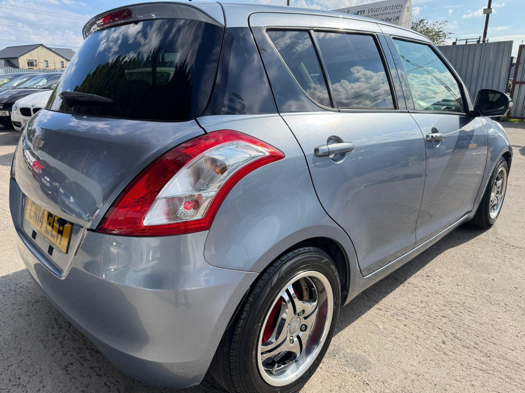 SUZUKI SWIFT