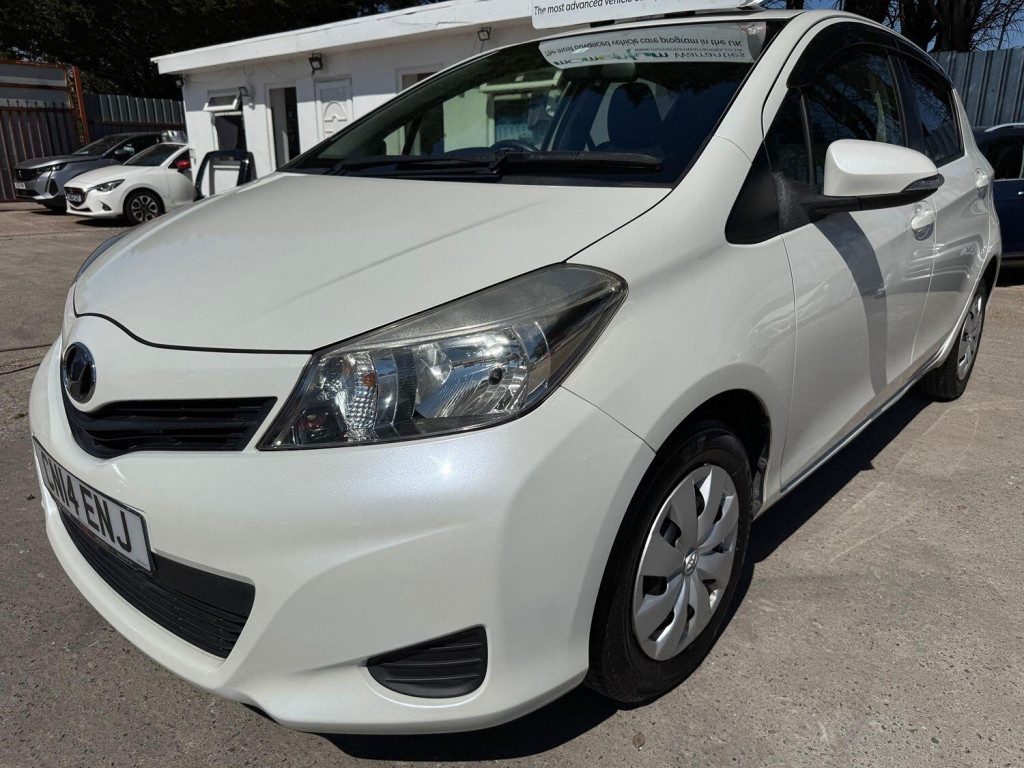 TOYOTA VITZ