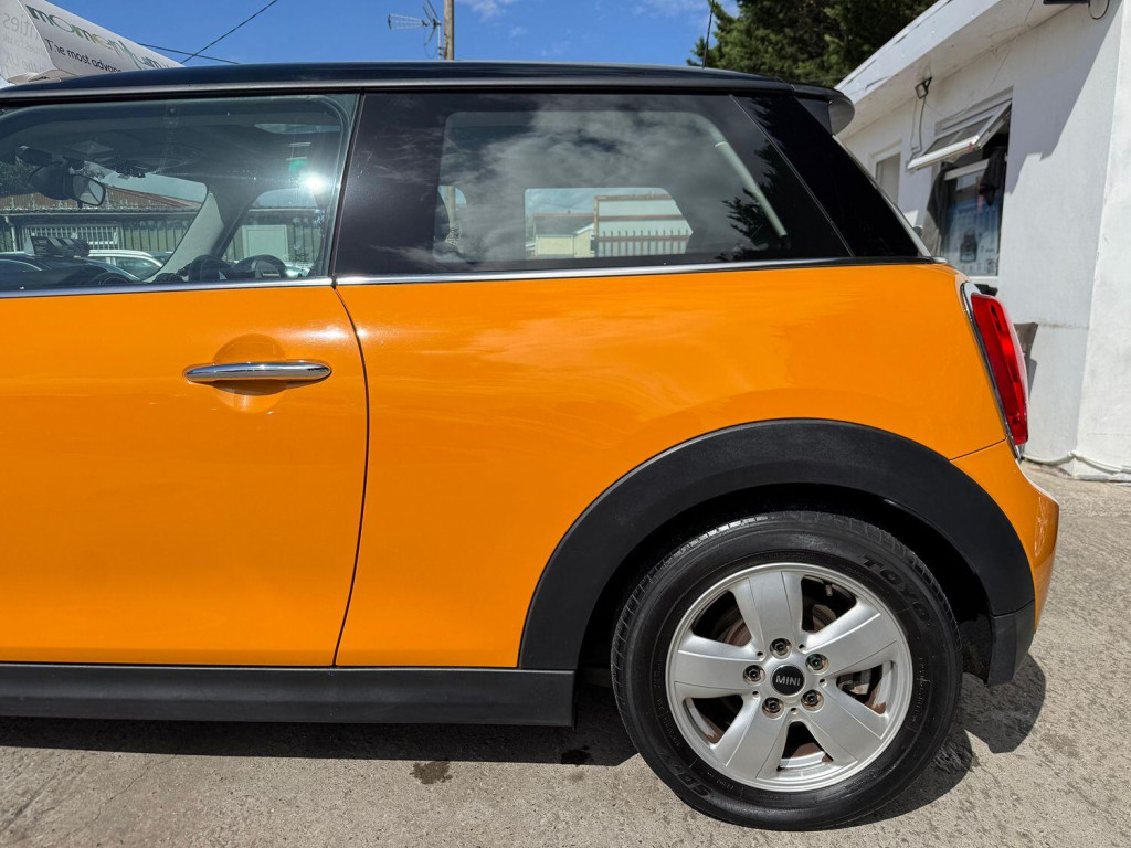 MINI HATCH COOPER