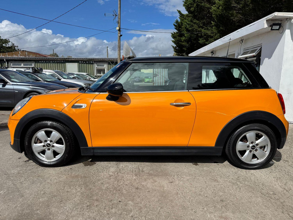 MINI HATCH COOPER