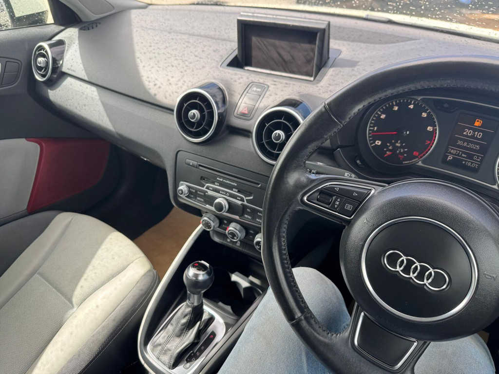 AUDI A1