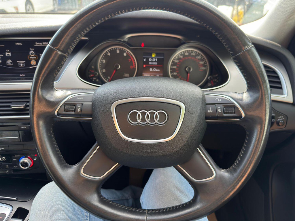 AUDI A4