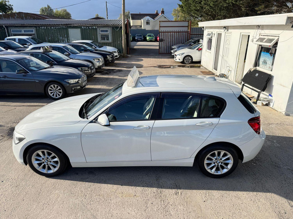 BMW 1 SERIES