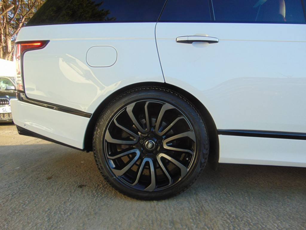 LAND ROVER RANGE ROVER