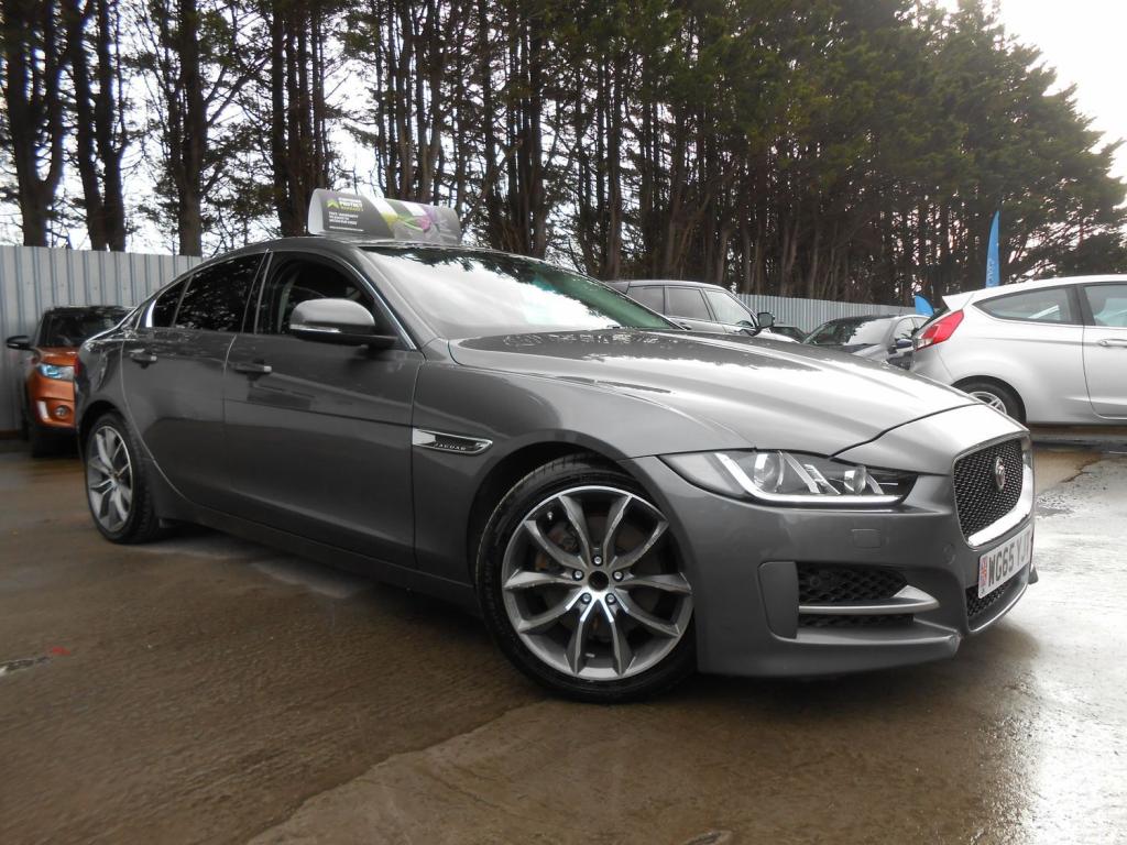 JAGUAR XE