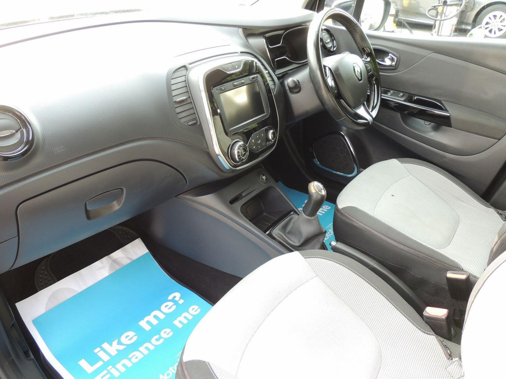 RENAULT CAPTUR