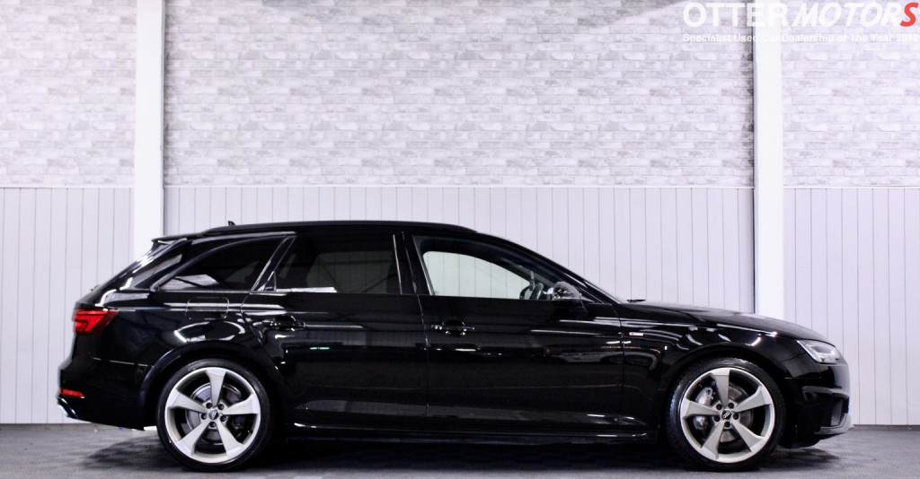 AUDI A4 AVANT