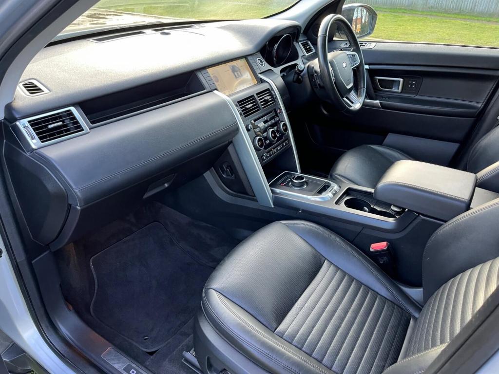 LAND ROVER DISCOVERY SPORT